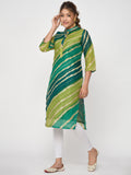 Women Green & Golden Leheriya Printed Straight Aahi Kurta
