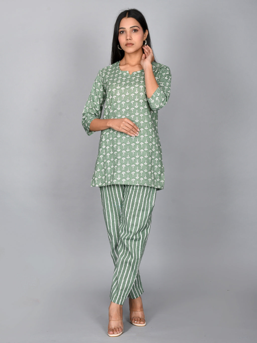 Women Pure Cotton Floral Printed Night Suit For Women & Girls